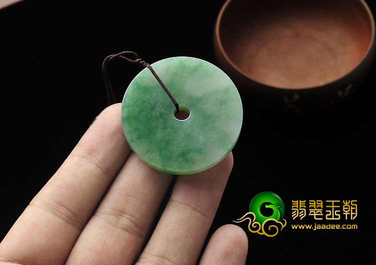 糯冰种飄绿花缅甸翡翠A货平安扣挂件