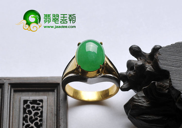 糯冰种阳绿缅甸翡翠A货戒面