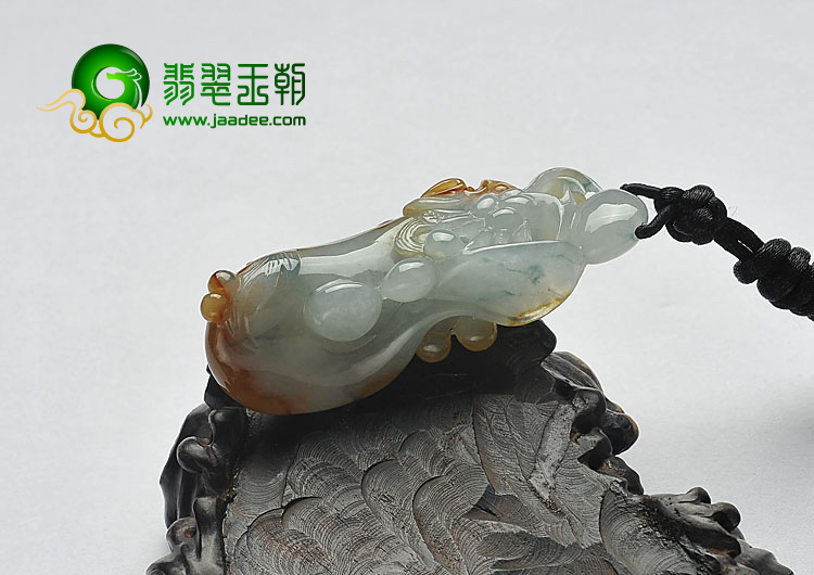 冰种褐黄翡飘花缅甸翡翠A货龙头鱼挂件