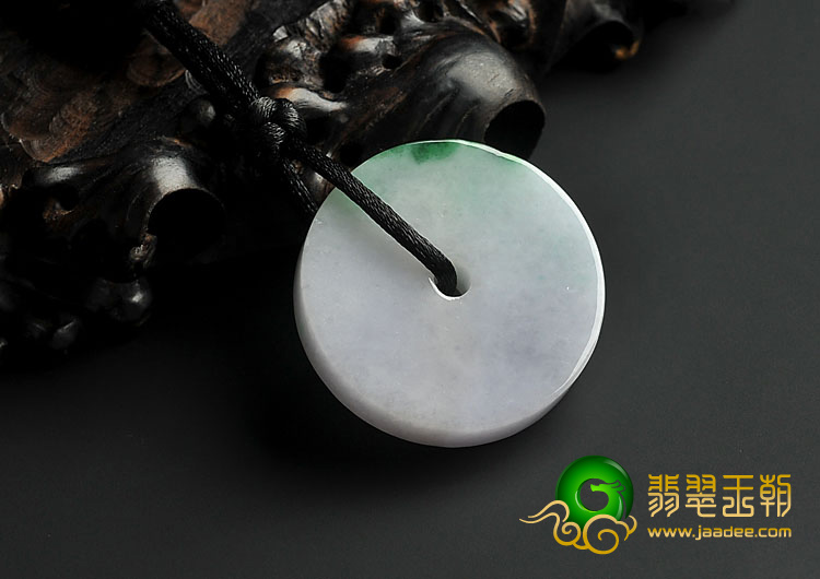 糯冰种春带彩缅甸翡翠A货平安扣挂件