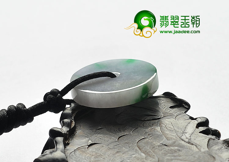 糯冰种春带彩缅甸翡翠A货平安扣挂件