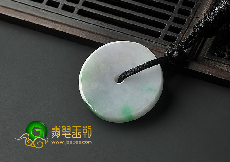 糯冰种春带彩缅甸翡翠A货平安扣挂件