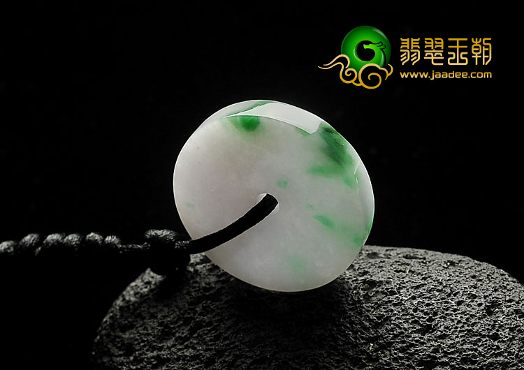 糯冰种春带彩缅甸翡翠A货平安扣挂件