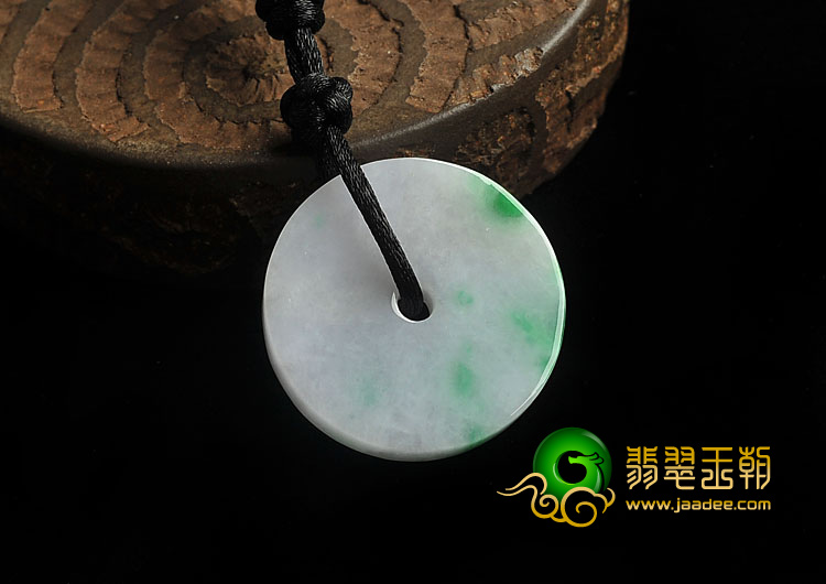 糯冰种春带彩缅甸翡翠A货平安扣挂件