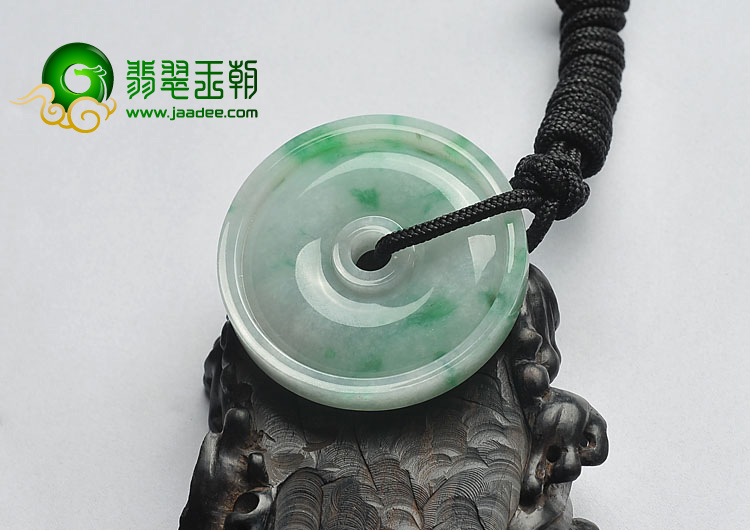 糯冰种飘翠缅甸翡翠A货平安扣挂件