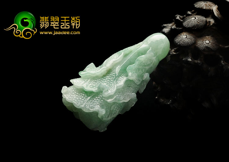 糯冰种飘翠缅甸翡翠A货白菜挂件