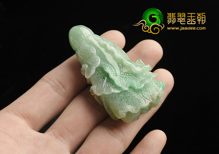 糯冰种飘翠缅甸翡翠A货白菜挂件