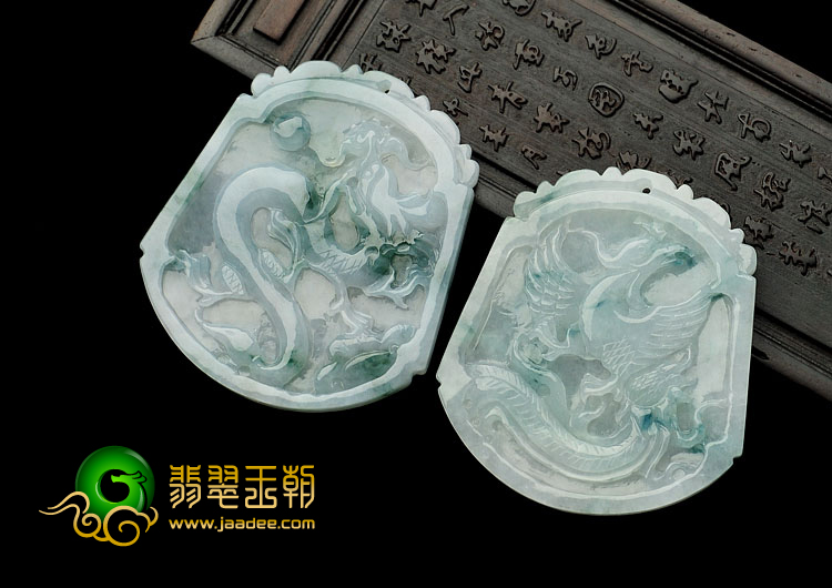 糯冰种飘花缅甸翡翠A货龙凤牌挂件（一对）