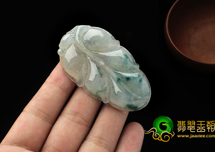冰种飘花缅甸翡翠A货叶子挂件