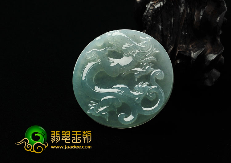 冰种晴水缅甸翡翠A货龙牌挂件