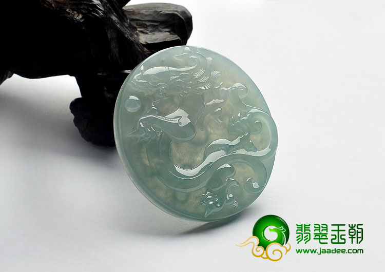 冰种晴水缅甸翡翠A货龙牌挂件