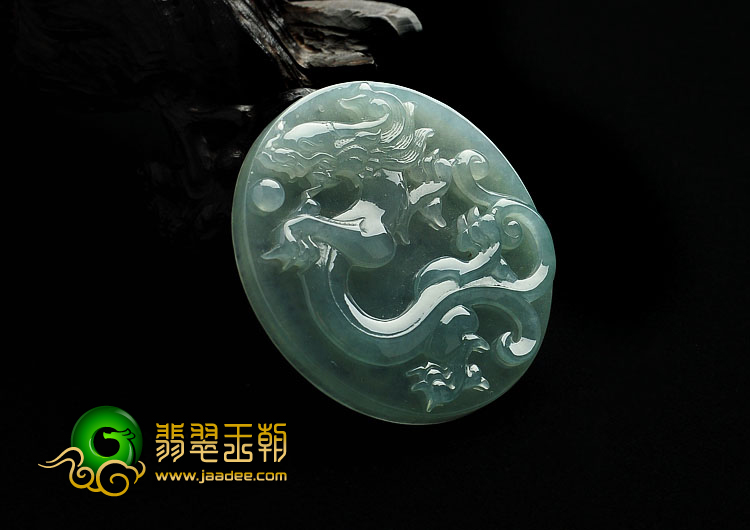 冰种晴水缅甸翡翠A货龙牌挂件