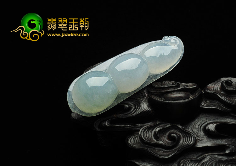 冰种晴水缅甸翡翠A货四季豆挂件