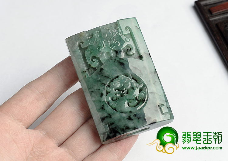 糯冰种飘花缅甸翡翠A货仿古龙挂件
