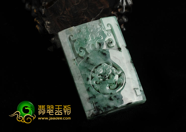 糯冰种飘花缅甸翡翠A货仿古龙挂件