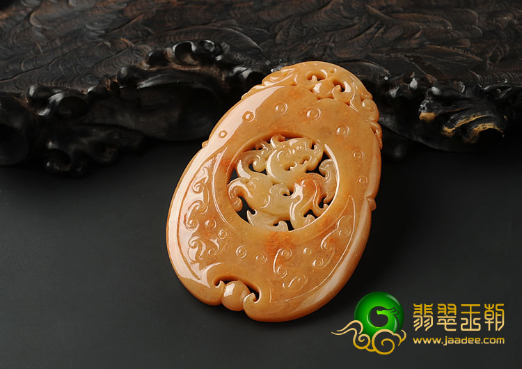 糯冰种红黄翡缅甸翡翠A货仿古龙挂件
