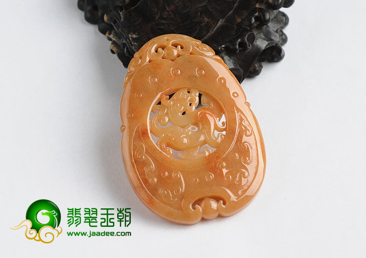 糯冰种红黄翡缅甸翡翠A货仿古龙挂件