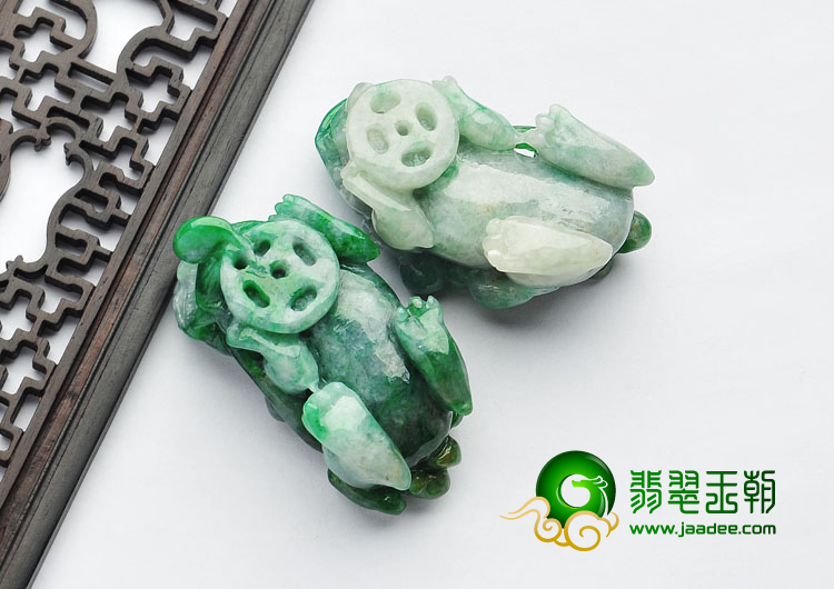 糯冰种廯加绿缅甸翡翠A货貔貅挂件（一对）