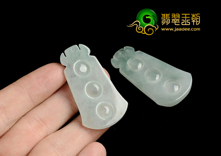 冰种晴水缅甸翡翠A货连中三元挂件（一对）