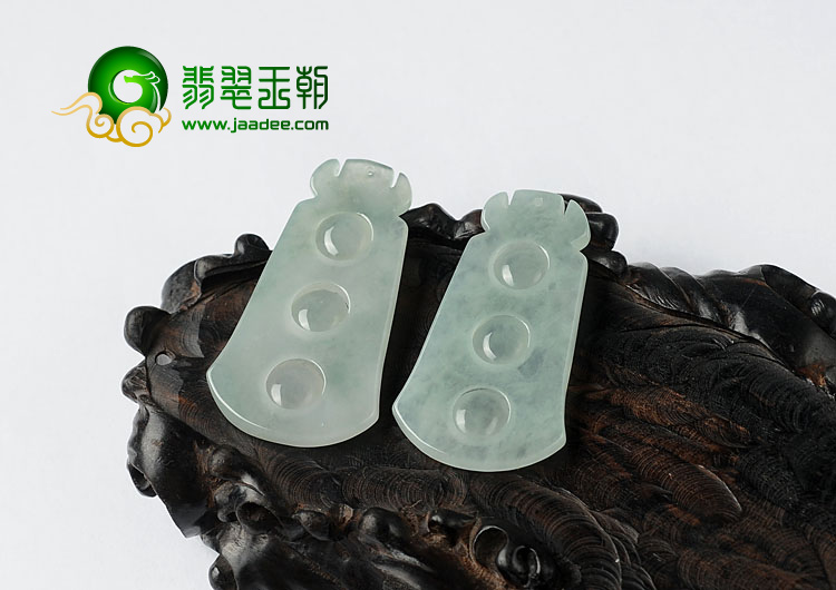 冰种晴水缅甸翡翠A货连中三元挂件（一对）