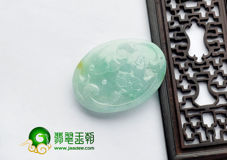 糯冰种飘翠缅甸翡翠A货招财进宝挂件