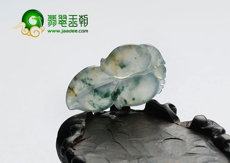冰种飘花略带黄翡缅甸翡翠A货叶子挂件