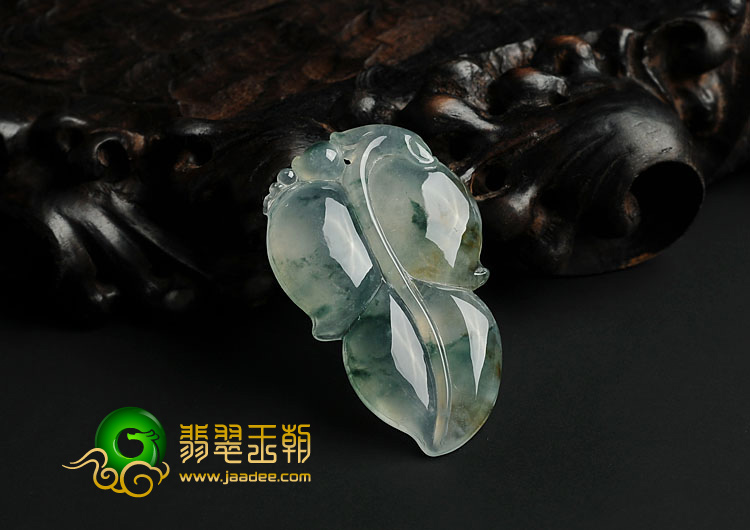 冰种飘花略带黄翡缅甸翡翠A货叶子挂件