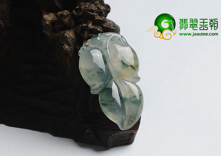 冰种飘花略带黄翡缅甸翡翠A货叶子挂件