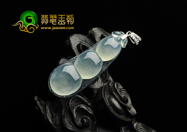 冰种晴水缅甸翡翠A货四季豆挂件