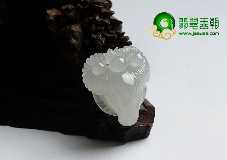 冰种无色缅甸翡翠A货生肖羊挂件