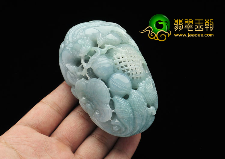 糯冰种晴水缅甸翡翠A货貔貅手玩件