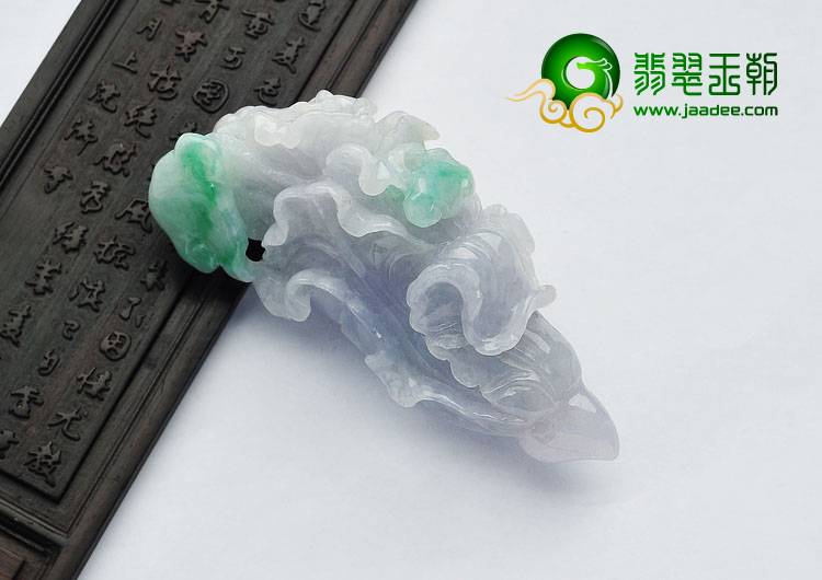糯冰种春带彩缅甸翡翠A货白菜挂件