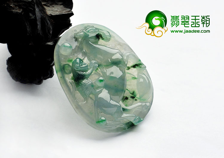 冰种飘花缅甸翡翠A货马上封侯挂件