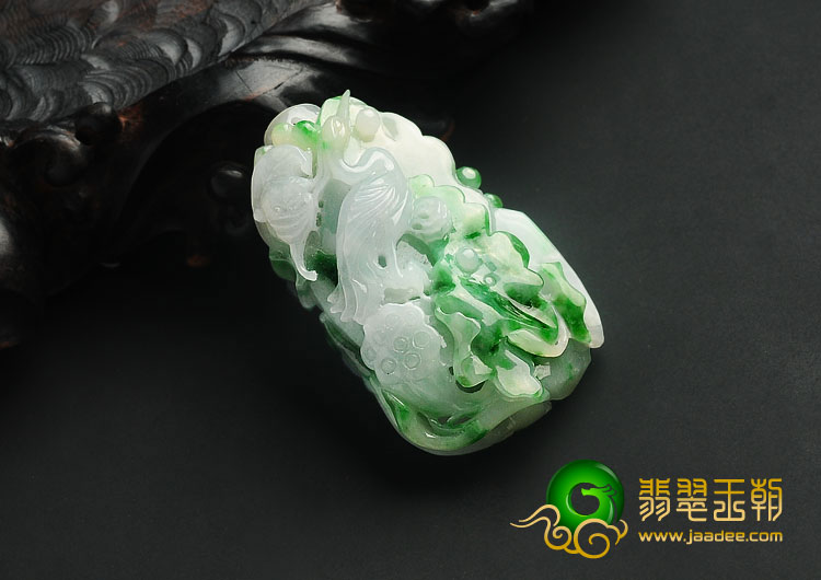糯冰种飘翠缅甸翡翠A货一路连科挂件