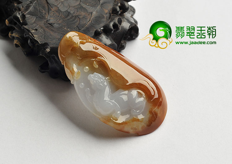 糯冰种褐黄翡缅甸翡翠A货貔貅挂件