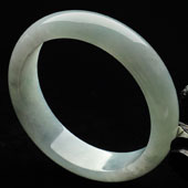 糯冰种晴水缅甸翡翠A货手镯（57mm）