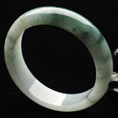 糯冰种飘花缅甸翡翠A货手镯（57.4mm）