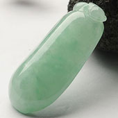 糯冰种豆色缅甸翡翠A货福瓜挂件