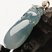 冰种晴水缅甸翡翠A货福瓜挂件