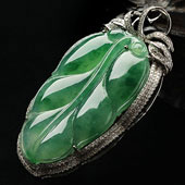 冰种飘绿花缅甸翡翠A货镶白金金枝玉叶胸坠（真钻）
