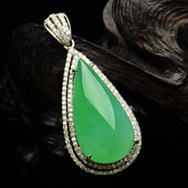 冰种苹果绿缅甸翡翠A货镶白金水滴胸坠（真钻）