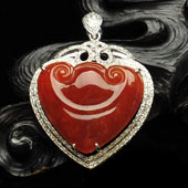 冰种红翡缅甸翡翠A货镶白金如意胸坠（真钻）