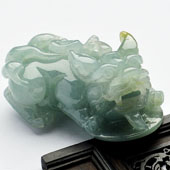 糯冰种晴水略带黄翡缅甸翡翠A货貔貅挂件