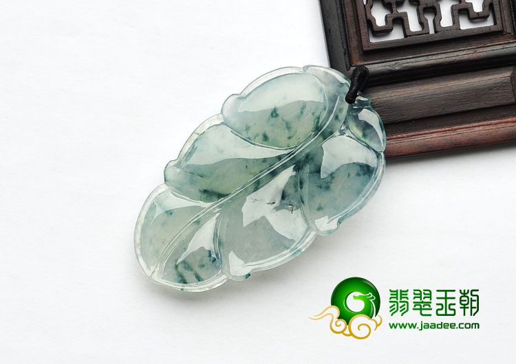 冰种飘花缅甸翡翠A货叶子挂件
