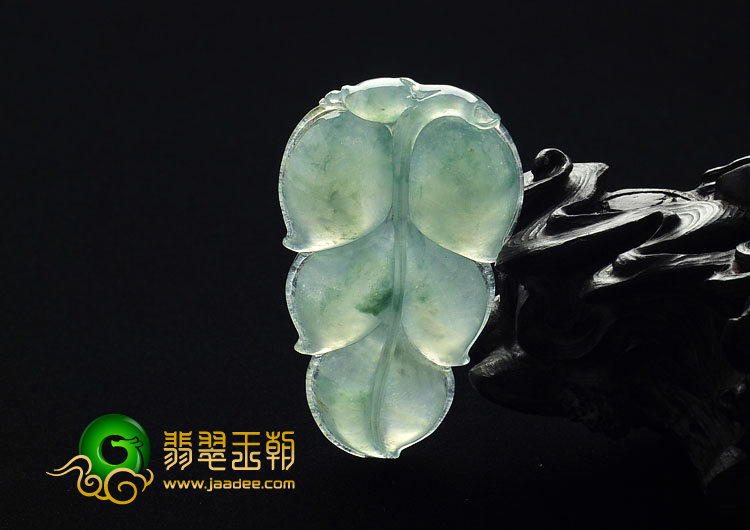 冰种飘花缅甸翡翠A货叶子挂件