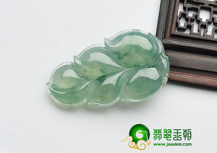 冰种飘花缅甸翡翠A货叶子挂件
