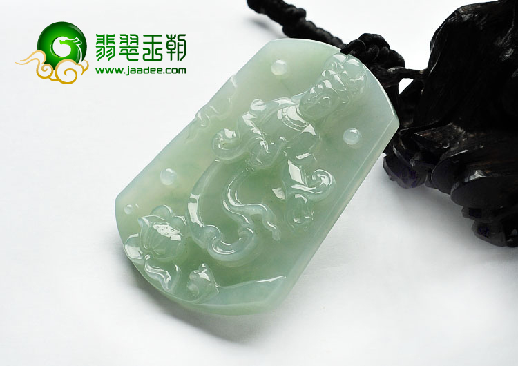 糯冰种晴水缅甸翡翠A货观音挂件
