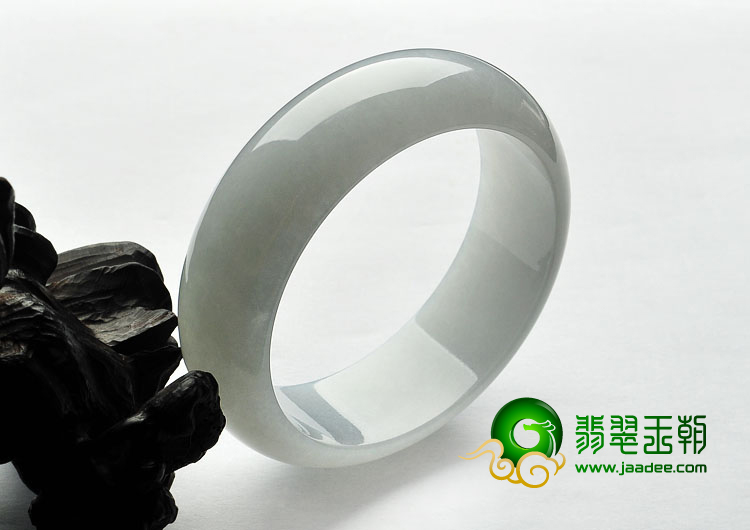 糯冰种晴水缅甸翡翠A货手镯（60.3mm）