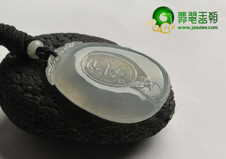 冰种晴水缅甸翡翠A货龙凤牌挂件