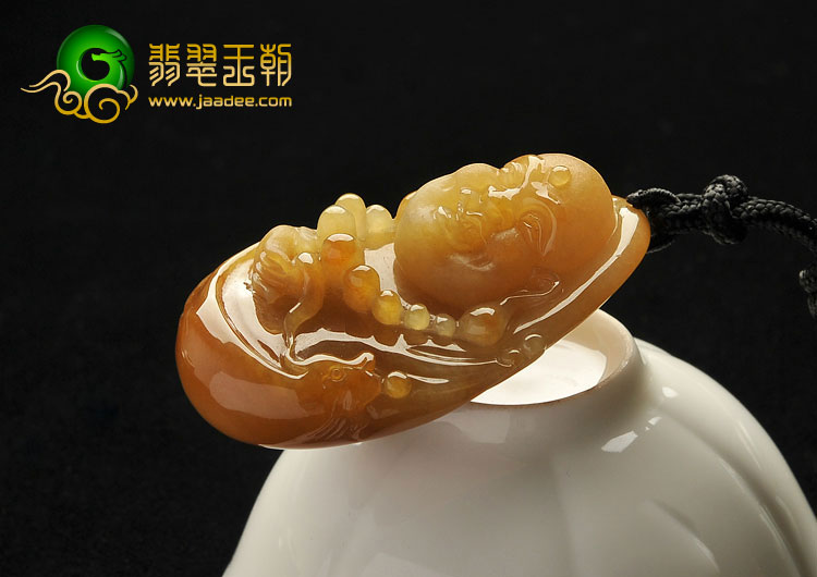 (超值推荐)糯冰种褐黄翡缅甸翡翠A货玉佛挂件